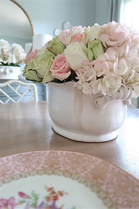 Save money on wedding flowers without compromising the look of your event: How-to Make Grocery Store Flowers Last Weeks | Flower ...