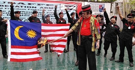 The ministry had taken steps to combat open burnings and forest fires by activating the national open burning action plan and the national haze. A Filipino Politician Publicly Burned The Malaysian Flag ...