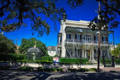 Olive garden — 3 min drive. 10 Cool Attractions on the New Orleans Garden District ...