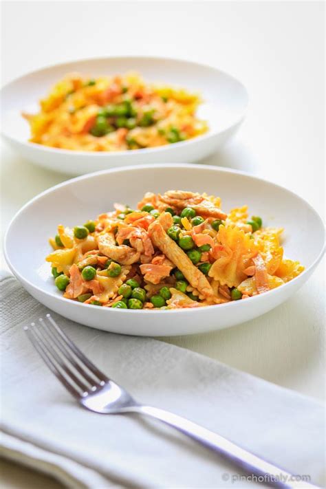 This is quick to make for a meal on a busy day as it doesn't take much time. Italian Chicken Pasta & Peas