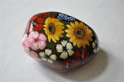 Hand Painted Flower Stone Stone Art Flower Painting Hand Painted
