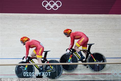 红色闪电！东京奥运会场地自行车女子团体争先赛钟天使鲍珊菊夺冠新体育网