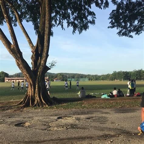 Lembaga getah malaysia (mrb) tkt 17 & 18 bangunan getah asli (menara) 148 jalan ampang 50450 kuala lumpur. Lembaga Getah Malaysia - Government Building in Sungai Buloh