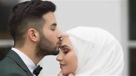 حكم تقبيل قدم الزوجة في الإسلام