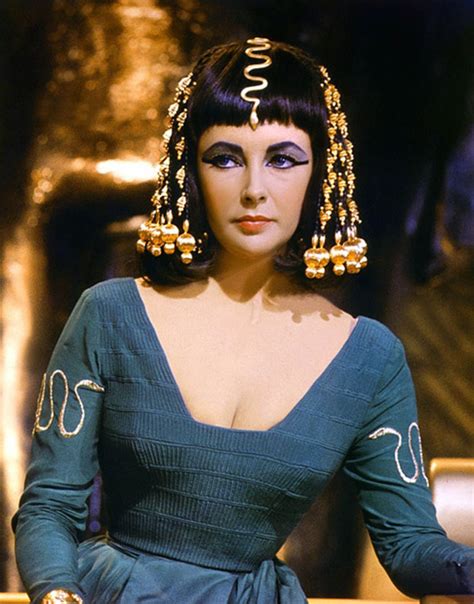 sala66 — elizabeth taylor en “cleopatra” 1963