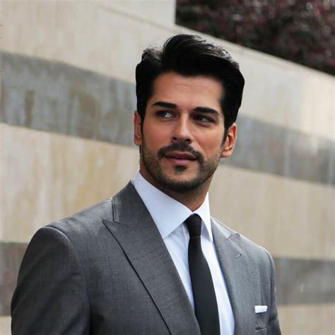 Kartal tibet ankara üniversitesi devlet konservatuarı tiyatro bölümü'nden mezun oldu. Burak Özçivit kimdir, kaç yaşında? Kısa özgeçmişi