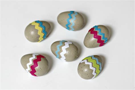 2 Beautiful Ways To Decorate Wood Eggs For Easter Organize And