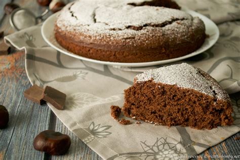 Adatta anche ai celiaci, la nostra torta è una vera e propria delizia, morbida e golosa: Torta al cioccolato e farina di castagne Bimby • Ricette Bimby