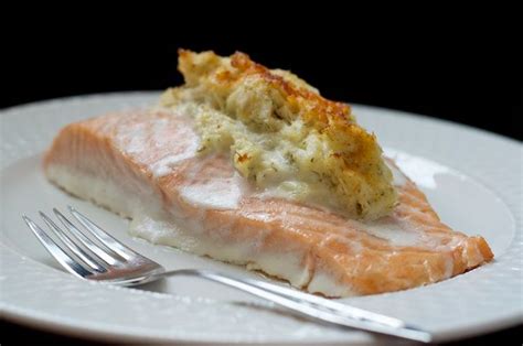 Place the salmon on an aluminum foil covered baking sheet. Costco Salmon Stuffing Recipe / costco's crab stuffed ...