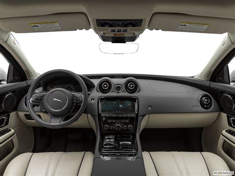 Car Pictures List For Jaguar Xj 2022 50l Sc Portfolio Lwb 470 Ps