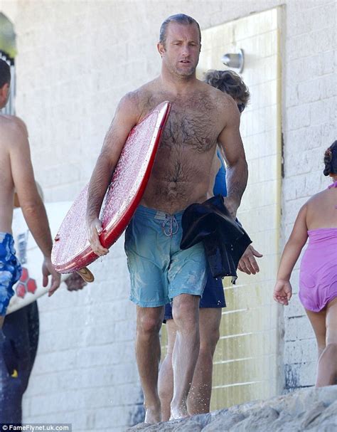 Scott Caan Strips Down To Nothing But Shorts After A Surf Session