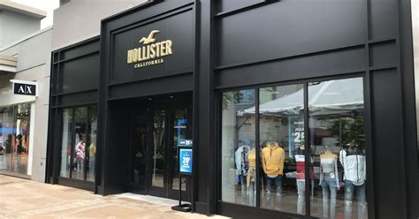 Hollister Opens In Yonkers Cross County Shopping Center