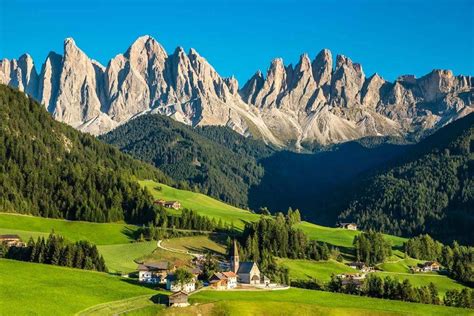 16 Best Places To Visit In The Dolomites Italy Map Photos And Info