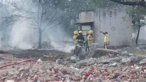 Tn Fire Erupts At Firecracker Factory In Virudhunagar 11 Dead