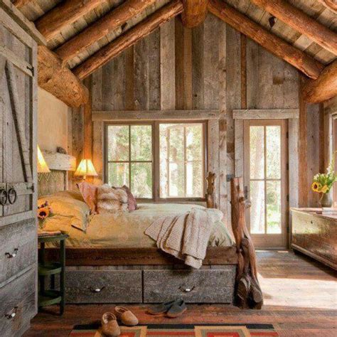 Ready to design the log cabin of your dreams? Cozy Cabin | Rustic Cabin Interiors | Pinterest | Vaulted ...