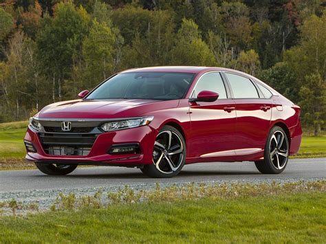 The accord is a mature sports sedan, tranquil and composed when you want it to be but ready and willing to play when asked. New 2018 Honda Accord - Price, Photos, Reviews, Safety ...