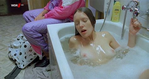 Nude Video Celebs Lavinia Wilson Nude Schussangst 2003