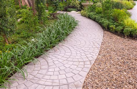 20 Walkway Ideas To Level Up Your Landscaping
