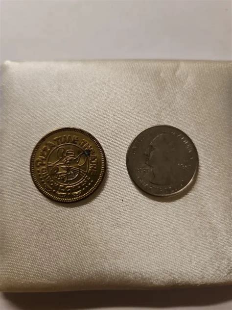TOKEN CHUCK E Cheese Coin 1982 Pizza Time Theater IN PIZZA WE TRUST