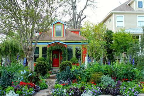 Cottage Garden Entwined With Beautiful Edibles Highlight Of Houston