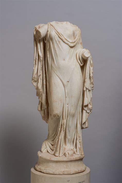 Kunsthistorisches Museum Statuette Bekleidete Aphrodite Typus Venus