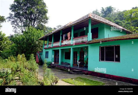 Traditional House With Sloping Roof At Himachal Pradesh Stock Photo Alamy