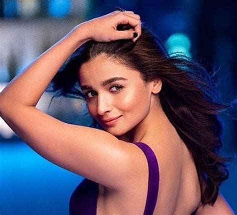 Alia Bhatt Ayan Mukerji Left For London Recently Without Ranbir Kapoor Here’s Why Bollywood