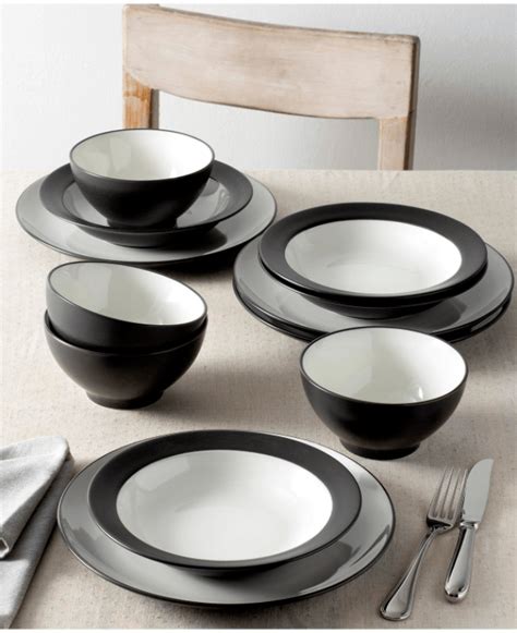 The Best Modern Dinnerware Sets From Casual To Outdoor To Unique Fine