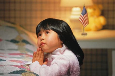 Sweet Pictures Of Children Praying Time For The Holidays