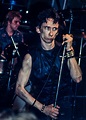 Stiv Bators playing at CBGB, 1979 : r/OldSchoolCool