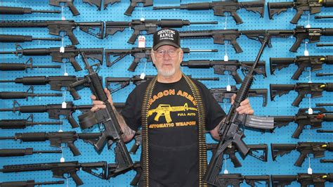 Colorado Gun Dealer Offers Local Rabbis Free Ar 15 Rifle I Know All News