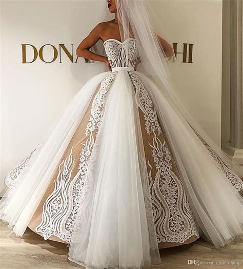 2019 Luxurious Lace Beaded Arabic Wedding Dresses Sweetheart Ball Gown