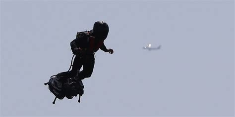 Another Mysterious Jetpack Man Spotted Flying 6000 Feet Over Lax