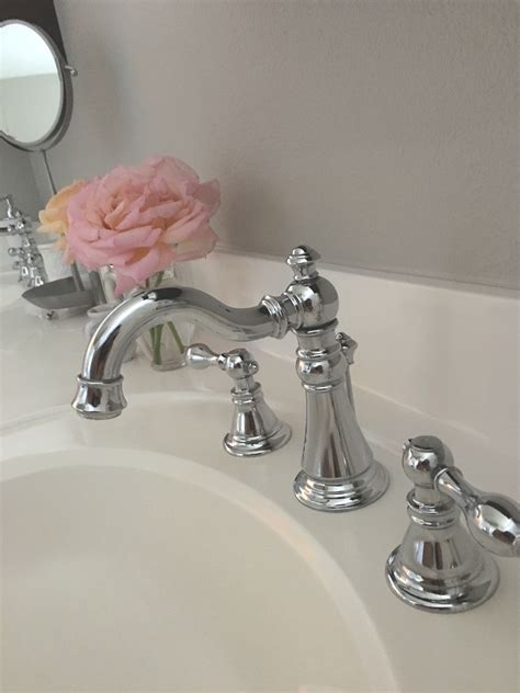 We did not find results for: Updating a Builder's Grade Bathroom - Honey N Hydrangea ...