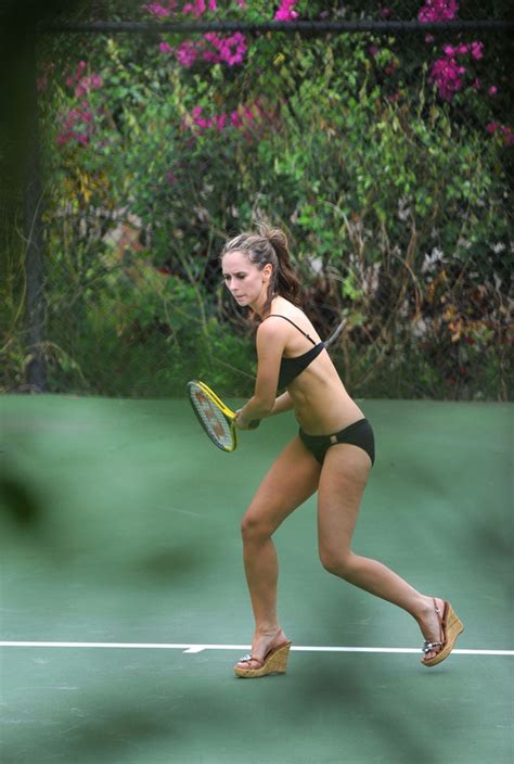 Jennifer Love Hewitt Playing Tennis Celebrity Gossip Photo 7464583