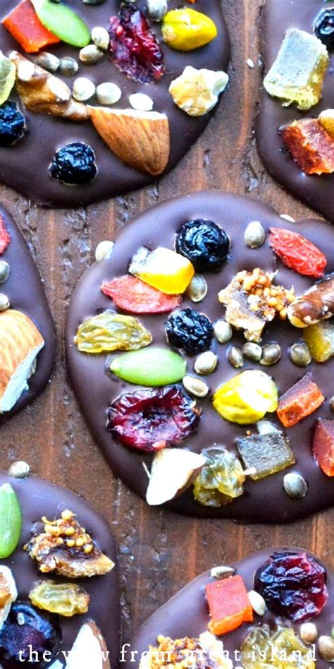 Dark Chocolate Fruit And Nuts In 2020 Snacks Healthy Dark Chocolate Healthy Dessert Recipes