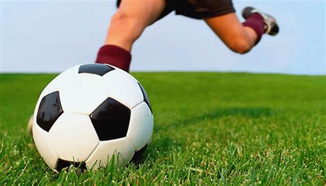 Previously he served as director of the council's energy diplomacy initiative. Kék-fehér hétvége a Kölyökligában