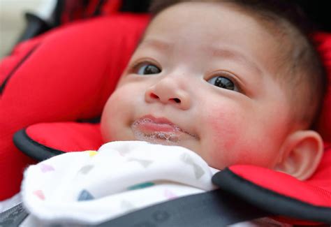 3 Month Old Baby Drooling And Blowing Bubbles Baby Viewer