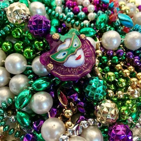 Mardi Gras Throw Beads Lot Premier Necklaces Parade 4 Lbs 50 Pcs Unique