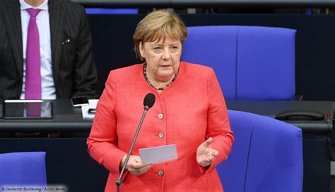 Adieu Angie Merkel Thementag Heute Auf Sat1 Digital Fernsehen