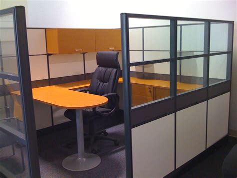 Pin By Susie Gee On Cubicles I Love Office Furniture Layout Office