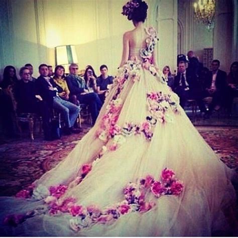 Pin By Rafaela Sousa On Dress Like A F Queen Ball Gowns Big