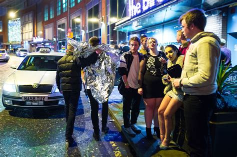 A Heavy Night New Years Eve Revellers See In 2018 In Manchester