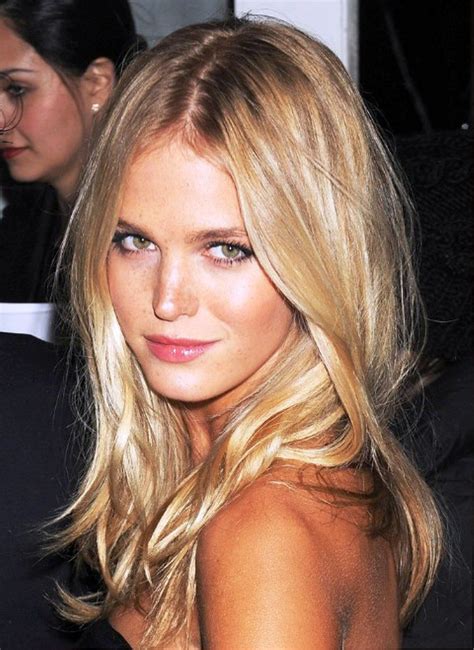 Long Blonde Center Part Hairstyle Hairstyles Ideas Long Blonde Center