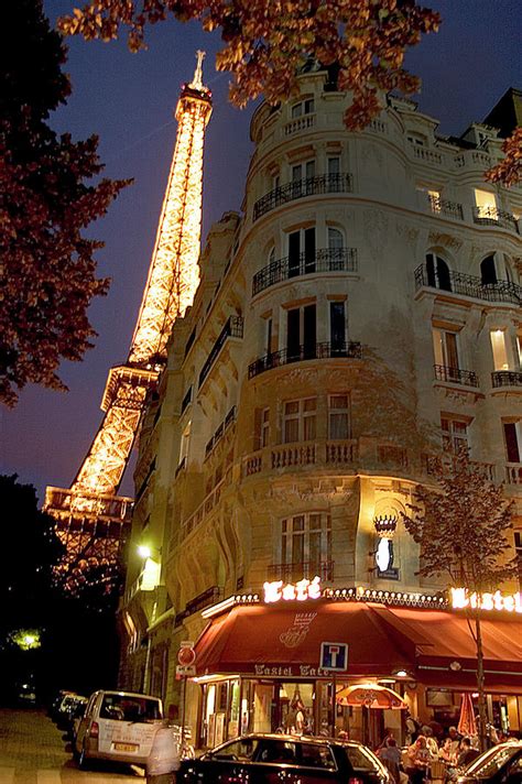 Paris Cafe Eiffel Tower