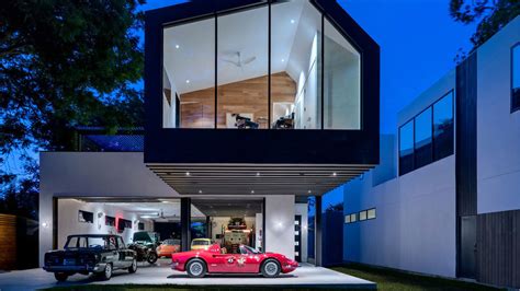 ‘showroom Garages Increase A Homes Curb Appeal Mansion Global