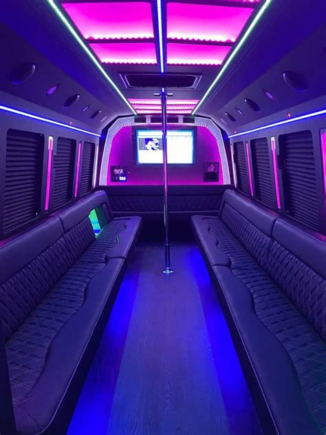 Cincinnati And Dayton S Top Limo And Party Bus Wright Limo And Party Bus