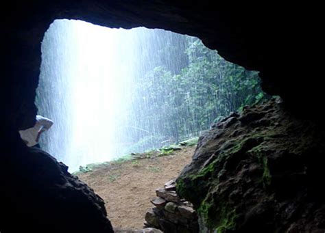 Caves In Sri Lanka Caving Tours In Sri Lanka Speleology In Sri