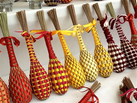 Collection by bonnie preisler • last updated 13 days ago. Lavender ribbon weaving - (artisan Provence) | P A R I S ...