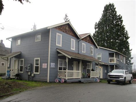 You pay more, and though quality and durability are among the best, you won't get the full benefit if you sell your home. CertainTeed Landmark PRO Max Def Moire Black - Everett, WA ...